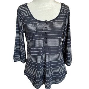 GAP top with stripes